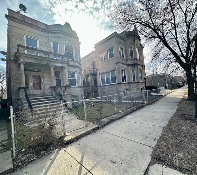 919 W Garfield Blvd #2 - Photo 4 of 50