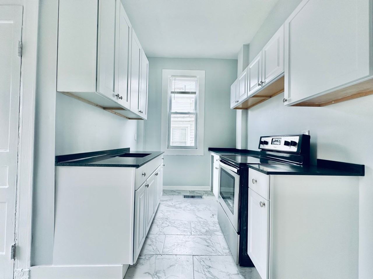 434 George Street - Photo 3 of 21