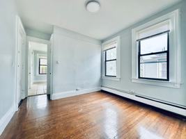 featured image of 33 Howe St