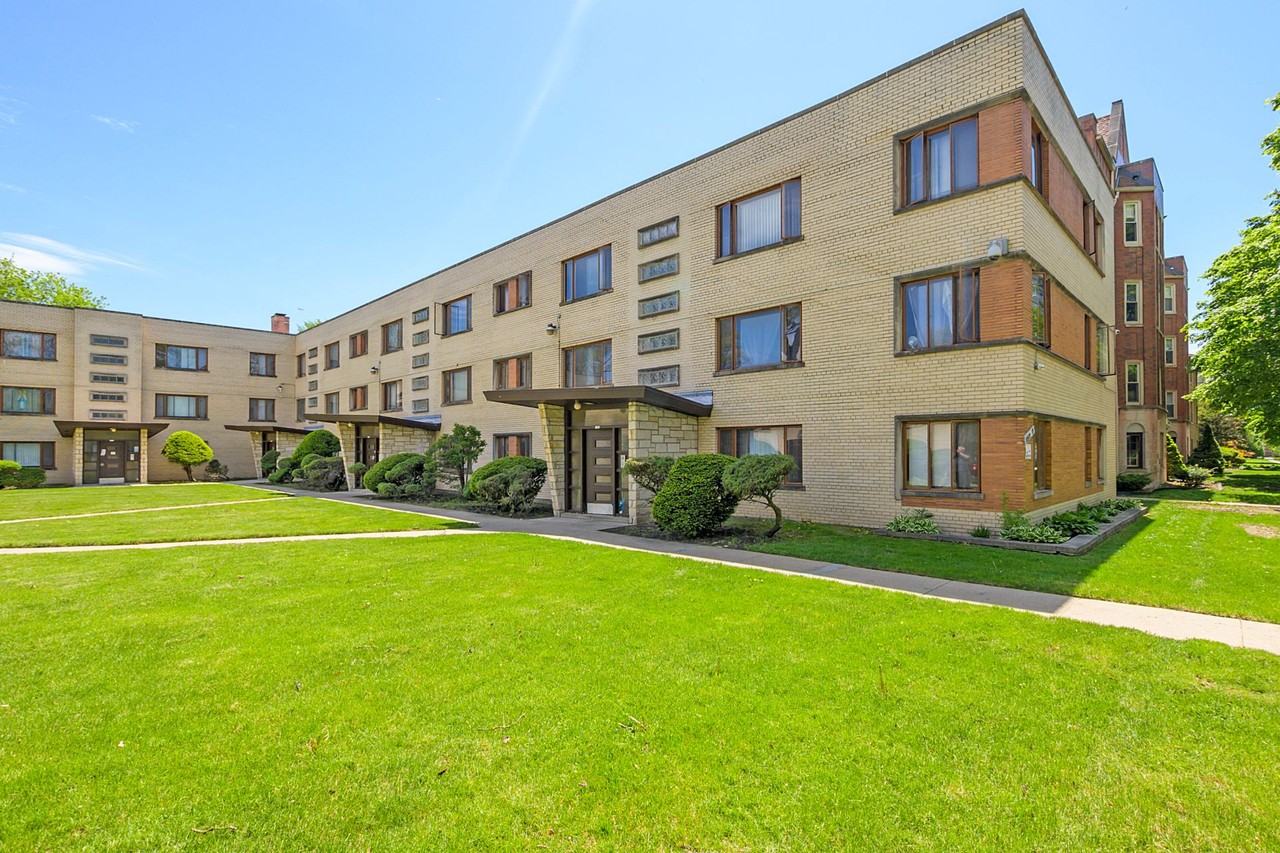 10539-10555 S Hale Ave - Photo 4 of 4