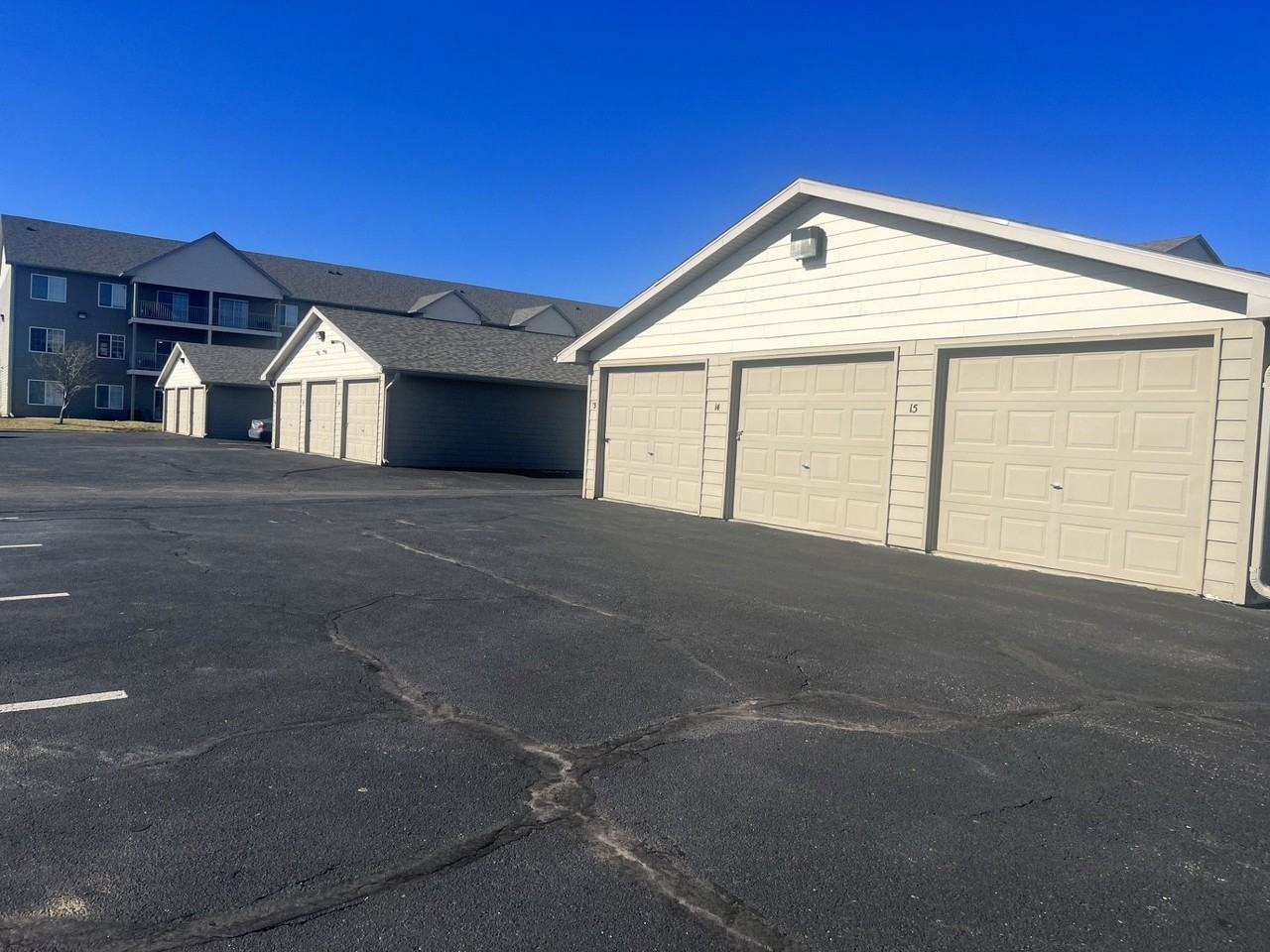 Diamond Valley Apartments - Photo 3 of 22