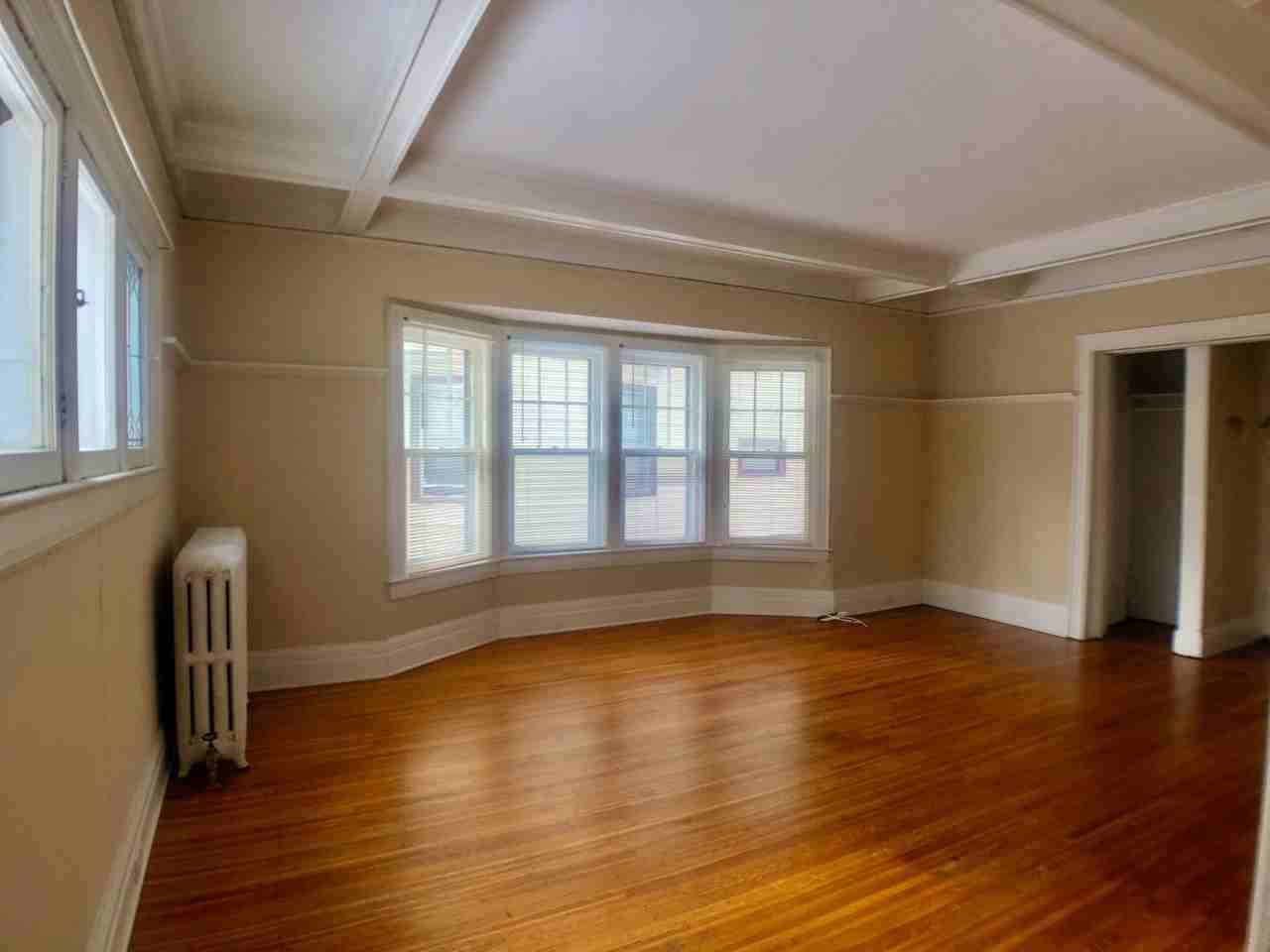 102 Rutgers Street - Photo 2 of 13