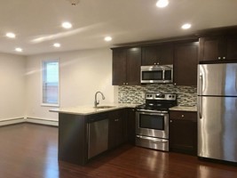 featured image of 39 America St