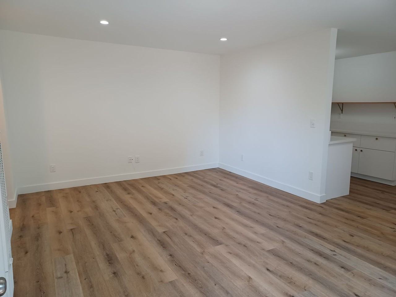 Individual Bungalows: All 1 bedroom/ 1 bath units all with LARGE PRIVATE YARDS. - Photo 7 of 26