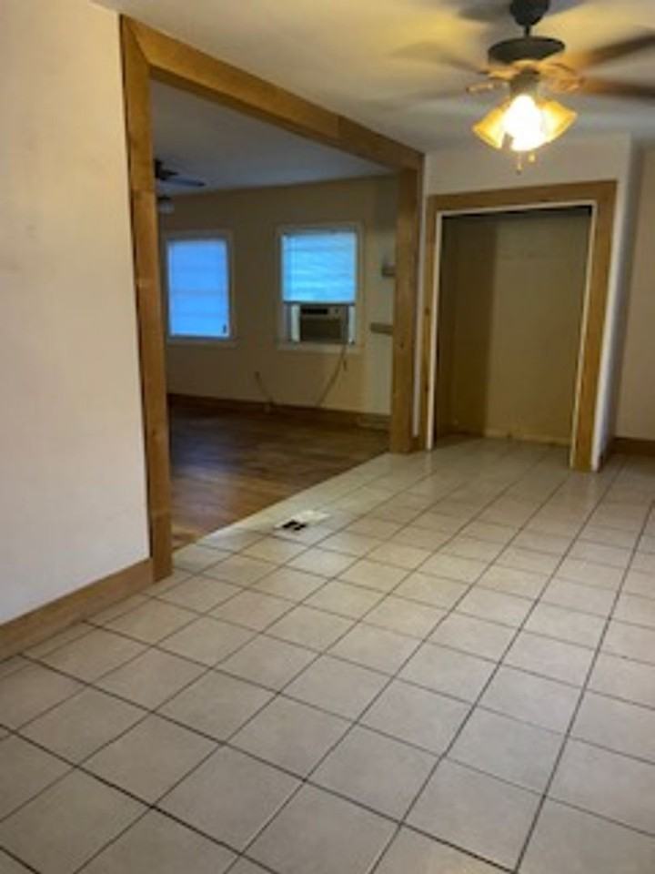 218 Elm St - Photo 3 of 12