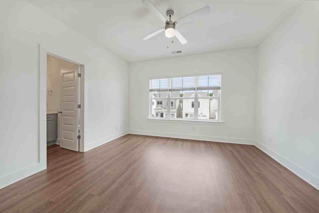 4149 Prentice St - Photo 6 of 27