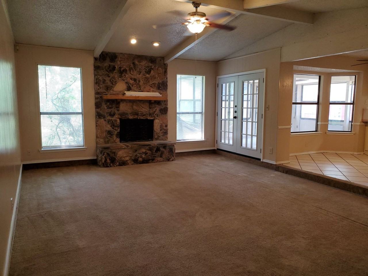 4200 Pyracantha Dr - Photo 3 of 17