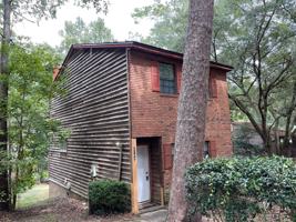 featured image of 3744 Donovan Dr