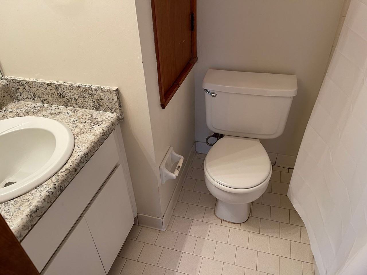 3744 Donovan Dr - Photo 4 of 15