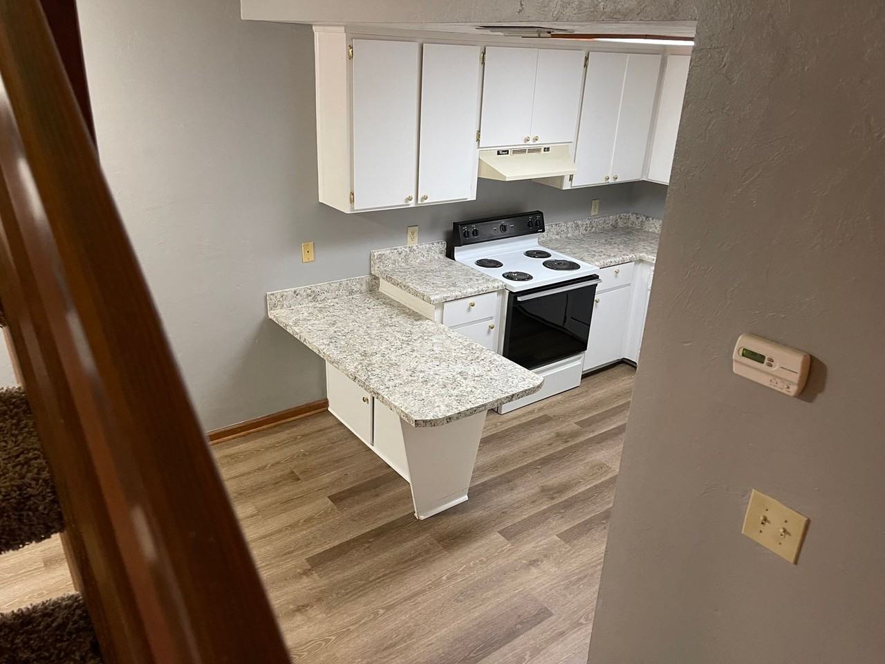 3744 Donovan Dr - Photo 5 of 15