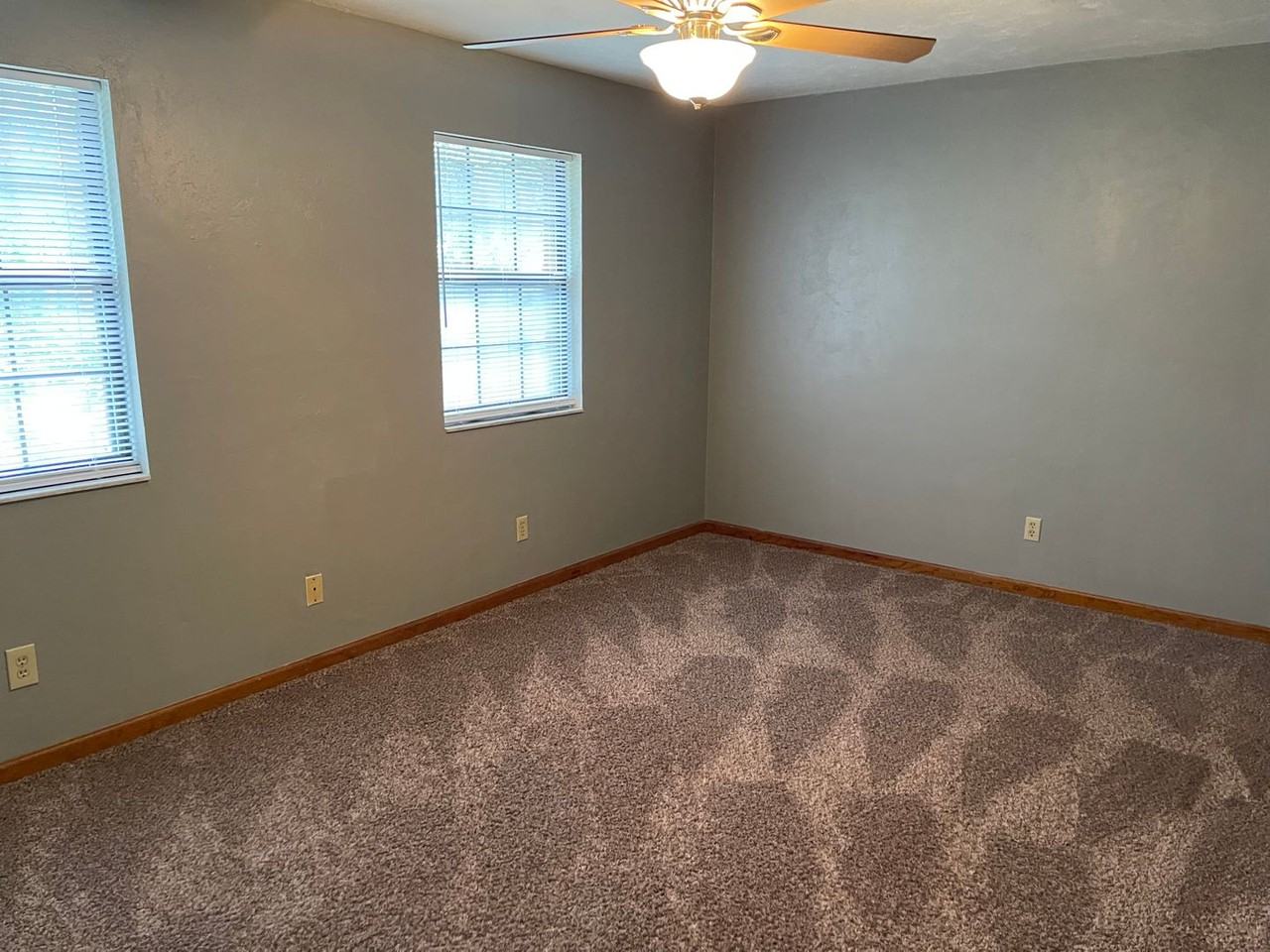 3744 Donovan Dr - Photo 6 of 15