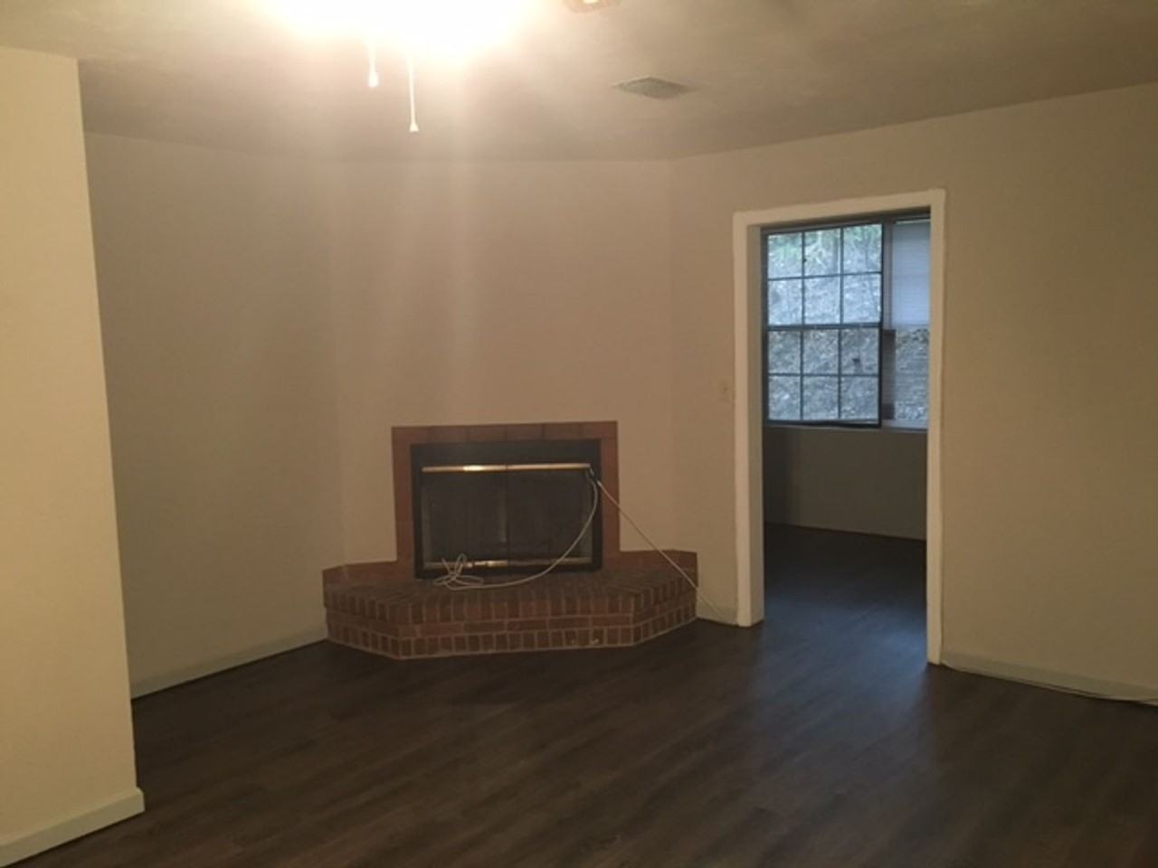 2320 Sylvan Ct - Photo 2 of 12