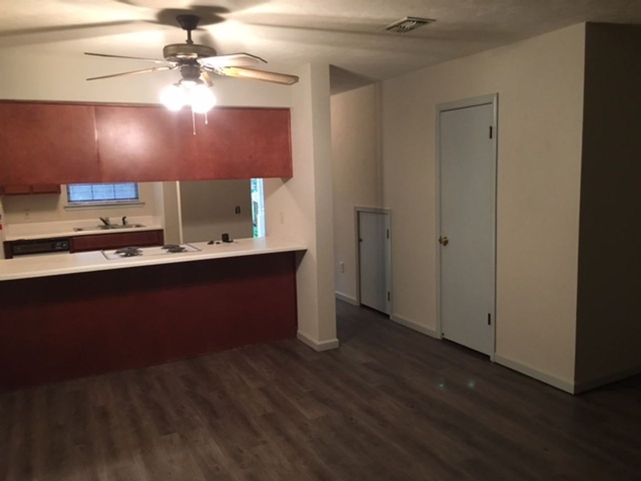 2320 Sylvan Ct - Photo 5 of 12