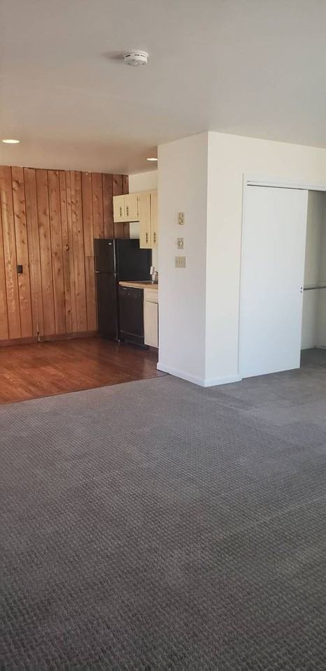 900 Ann St - Photo 2 of 6