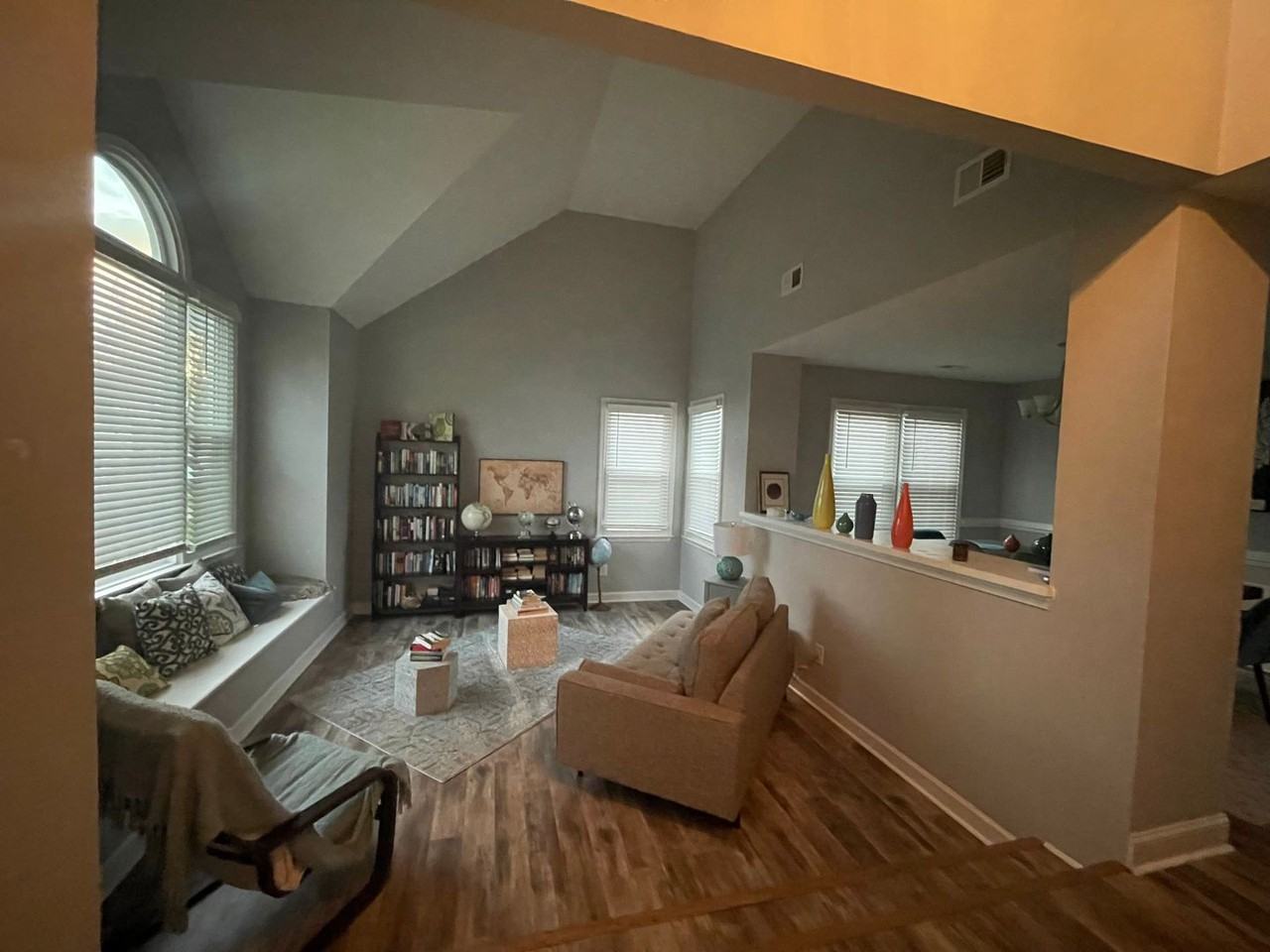 1022 Stillmeadows Ct - Photo 5 of 38