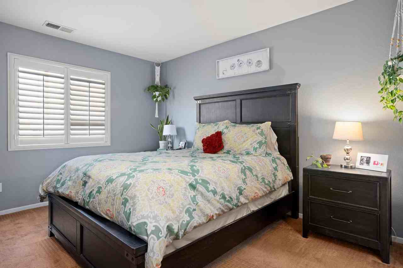 1460 Canvas Dr #3 - Photo 7 of 26