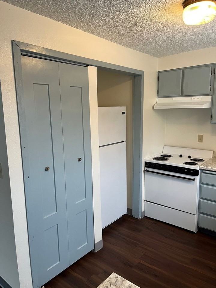 1904 Dawn Ct - Photo 5 of 9