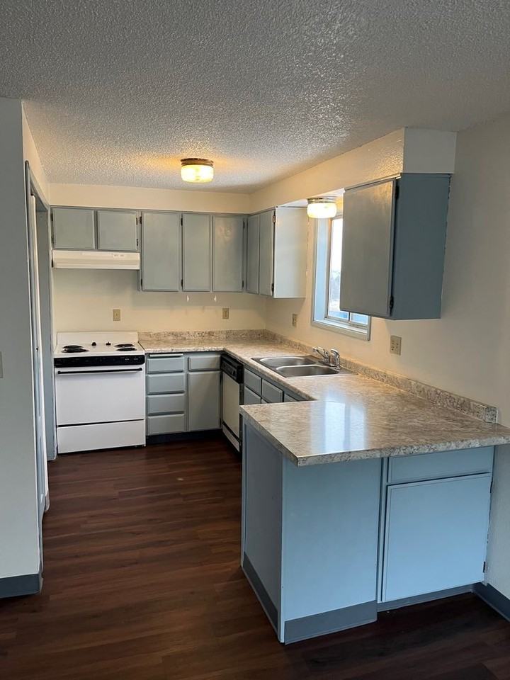 1904 Dawn Ct - Photo 6 of 9