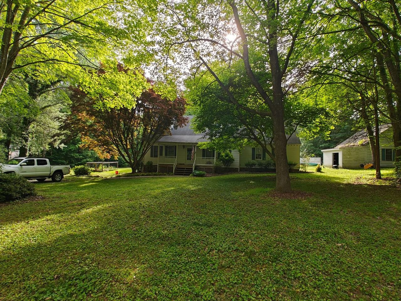 2732 Birdsong Ln - Photo 2 of 18