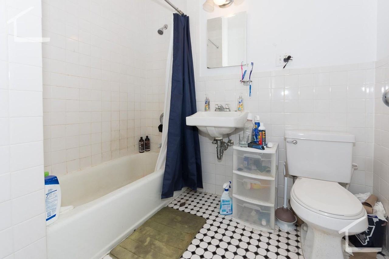 1960 Beacon St - Photo 3 of 14