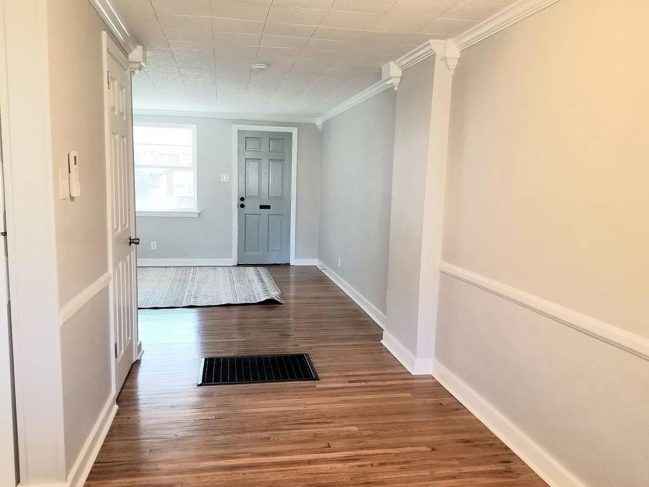 919 Union St - Photo 3 of 12