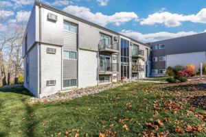 featured image of 150 E Broadway St