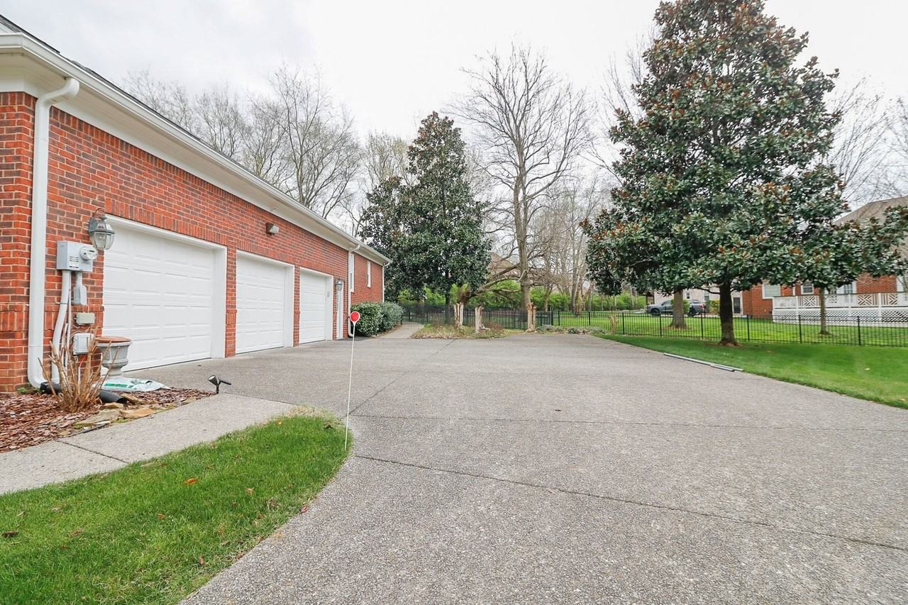 508 Stefan Ct - Photo 3 of 34