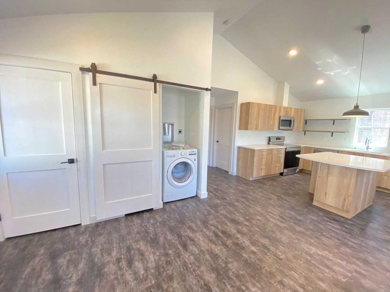 3928 Trinity Rd - Photo 2 of 6