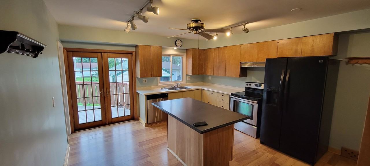 4724 Tioga St - Photo 4 of 40