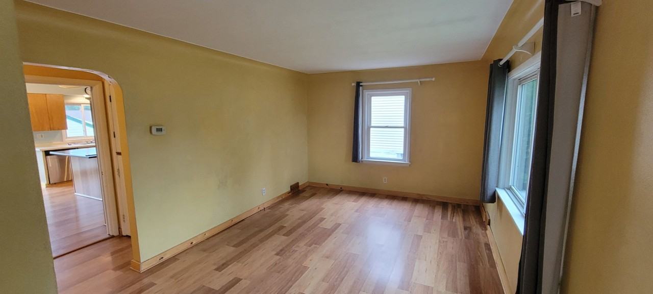 4724 Tioga St - Photo 3 of 40