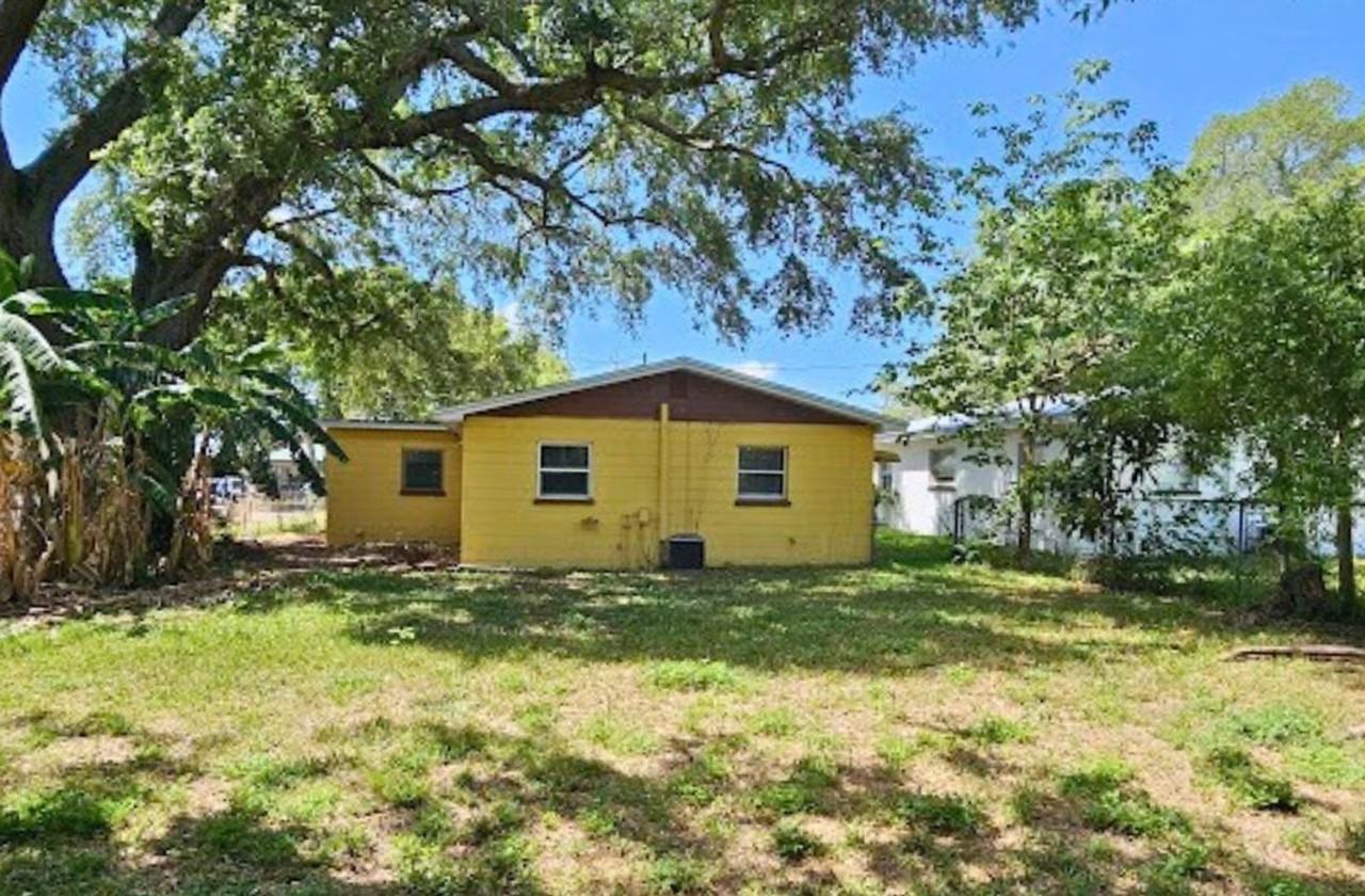 1216 E Myrtle St - Photo 3 of 19