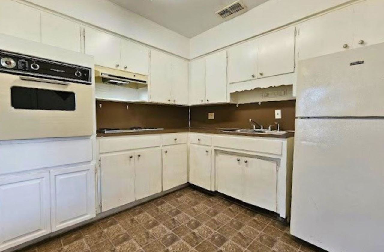 1216 E Myrtle St - Photo 7 of 19