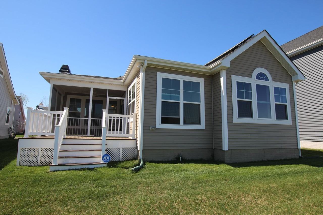 21033 Red Cedar Ln - Photo 2 of 22