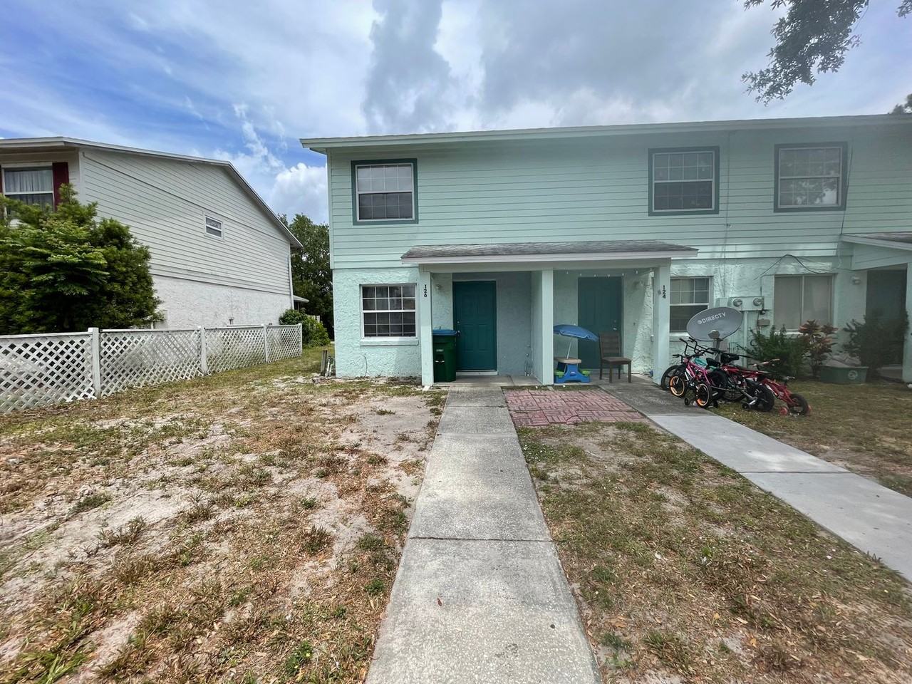 126 Lori Anne Ln - Photo 2 of 17