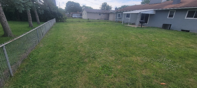 1147 Dechant Ct - Photo 2 of 22