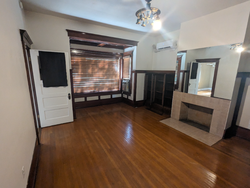 805 E St #1 - Photo 3 of 12