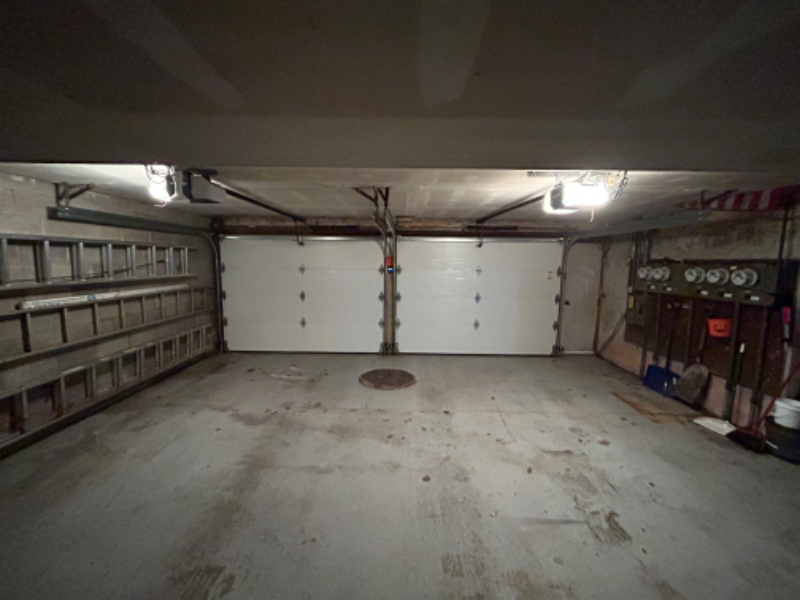 1990 Sheridan Road - Photo 7 of 24