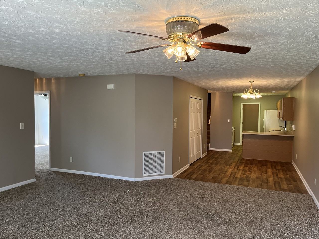 316 Rose Hill Ln #0 - Photo 2 of 10