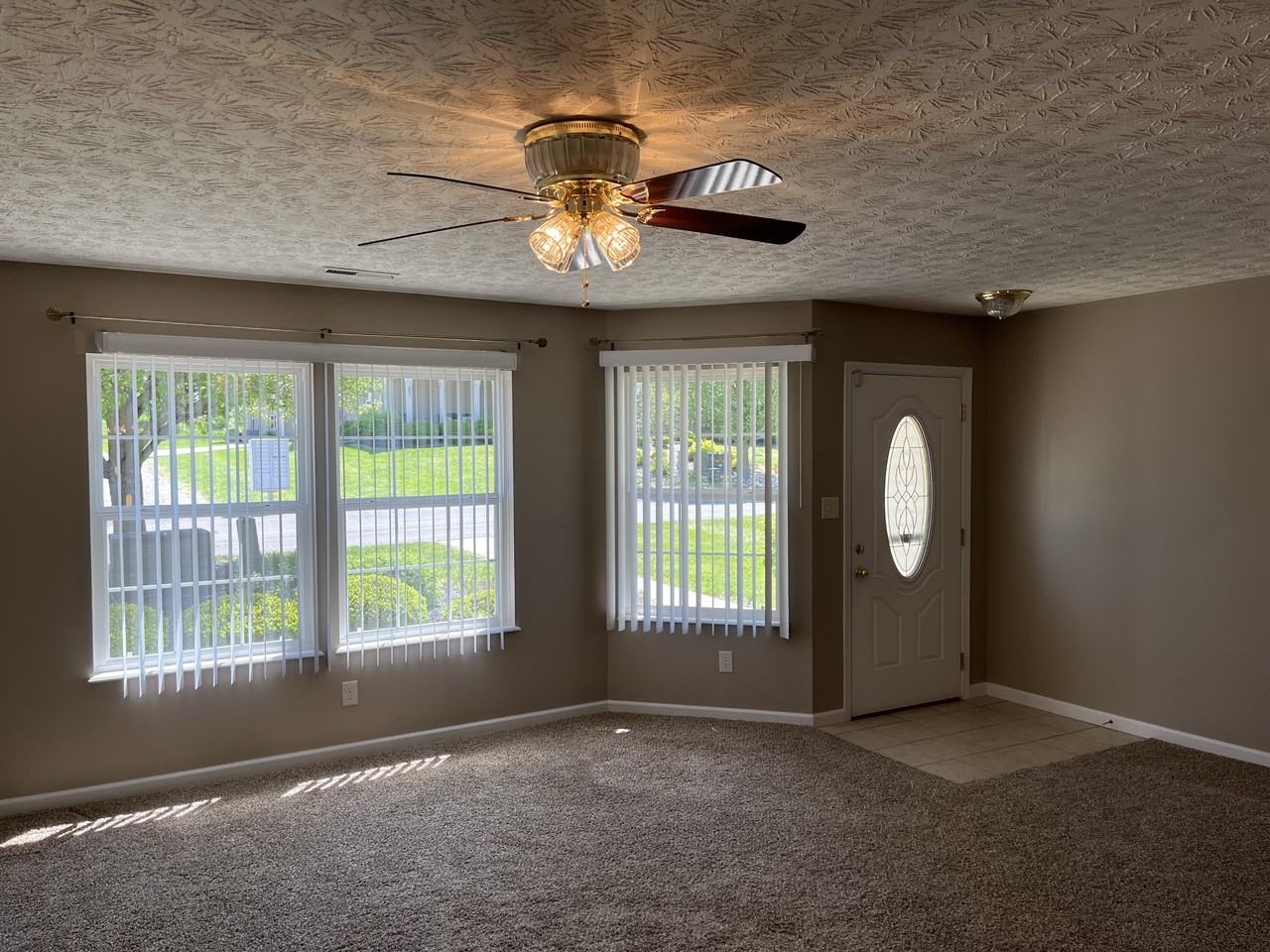 316 Rose Hill Ln #0 - Photo 3 of 10