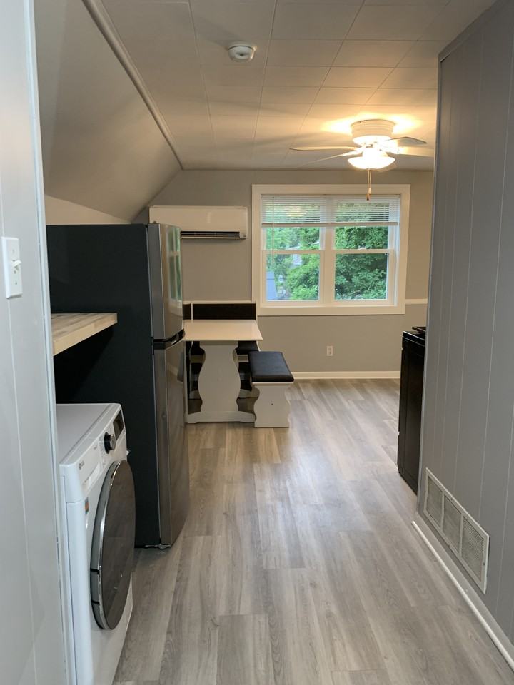 921 Court St - Photo 3 of 8