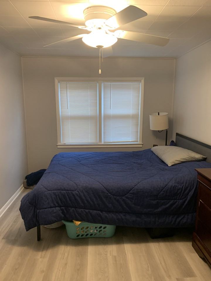 921 Court St - Photo 5 of 8