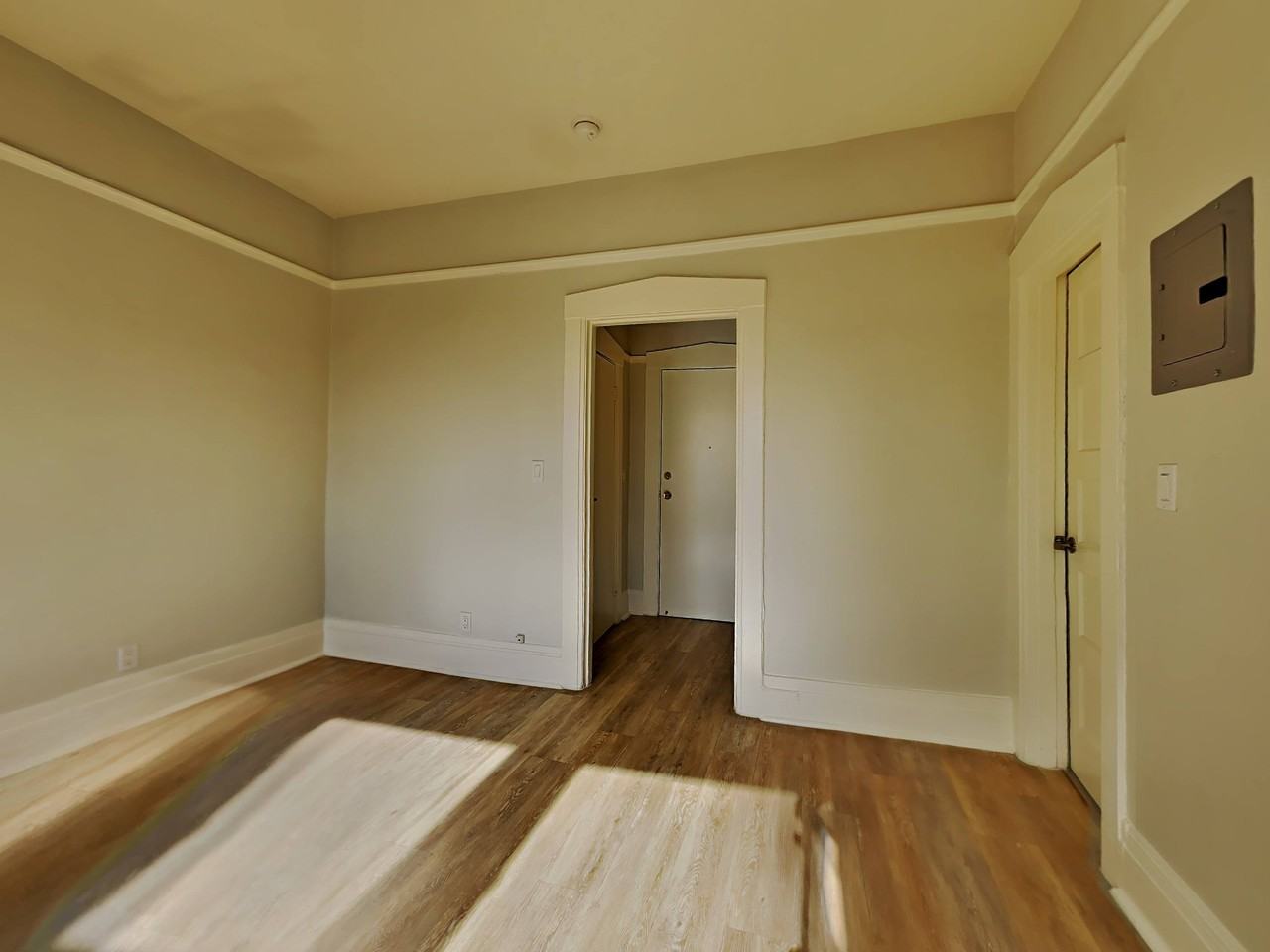 545 O'Farrell St. - Photo 7 of 10