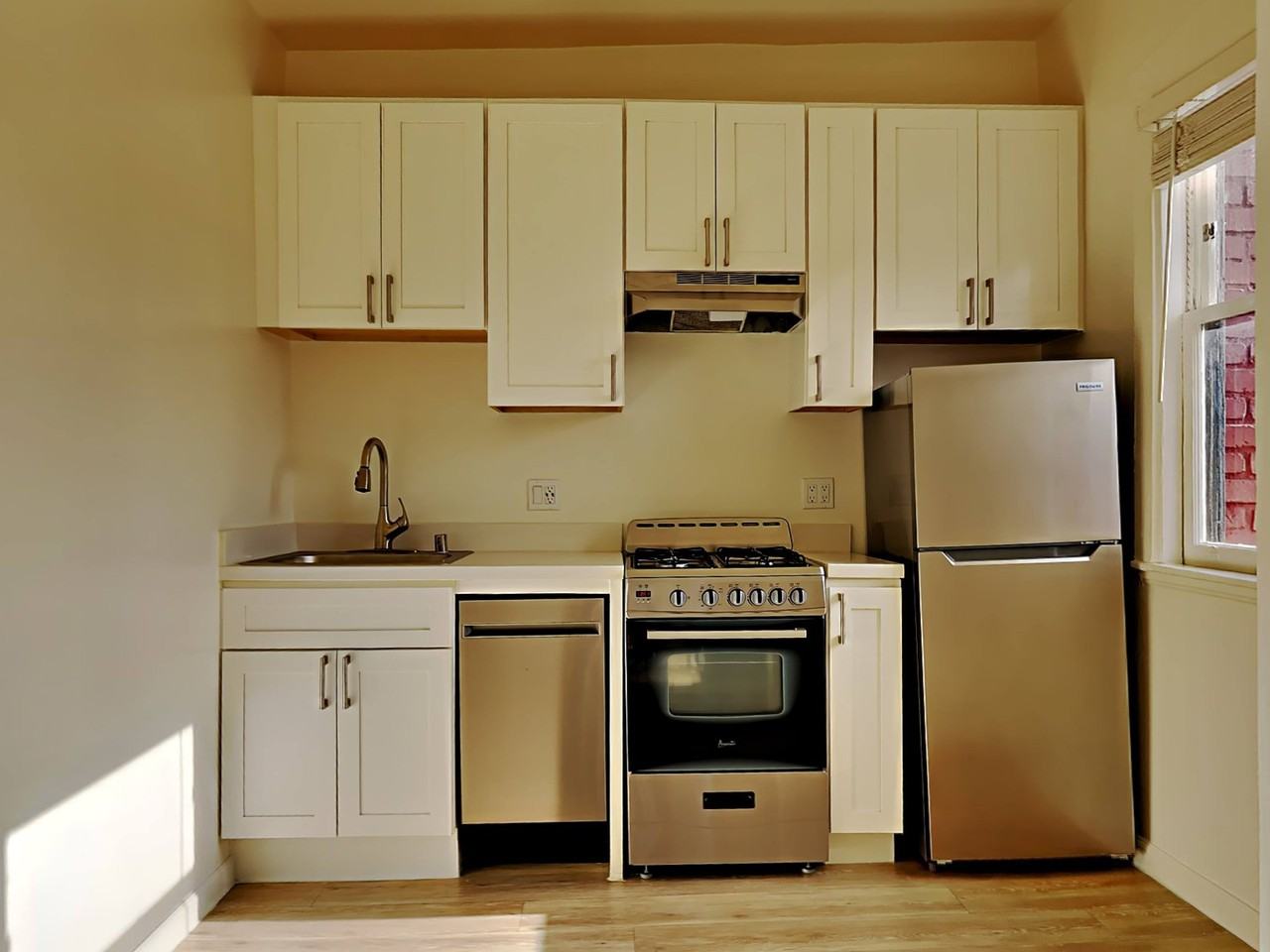 545 O'Farrell St. - Photo 5 of 10