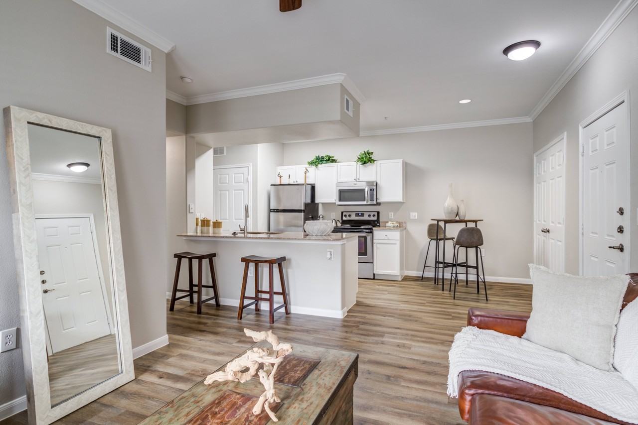 The Waterford at Summer Park - Photo 4 of 33