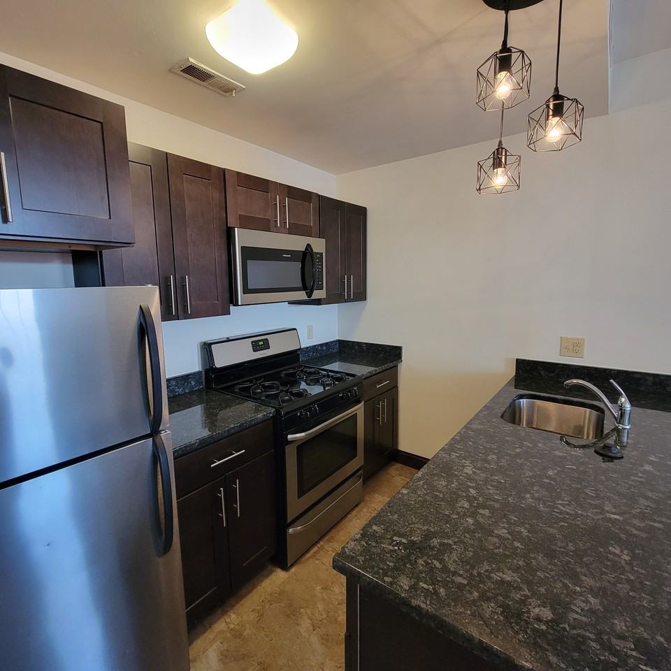 1512 Lombard Street #3F, Philadelphia, PA 19146 - 2 Bedroom Apartment ...