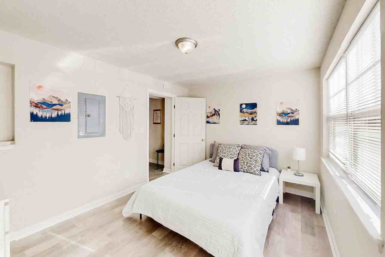 Richmond Cir Se - Photo 7 of 9