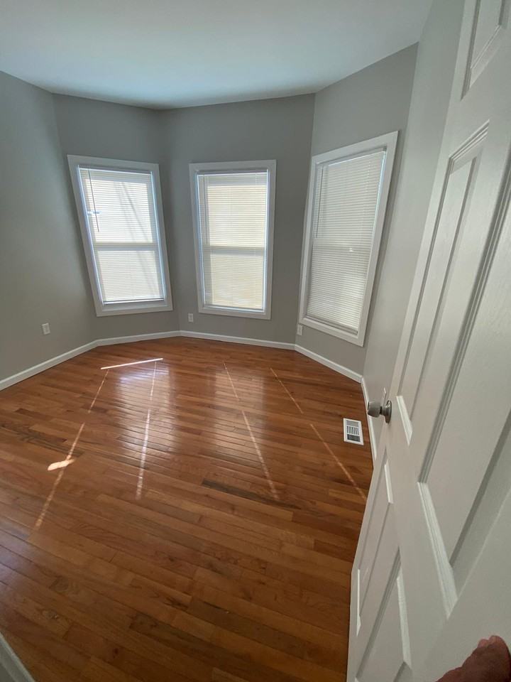 1317 Ella T Grasso Blvd #1R - Photo 2 of 7