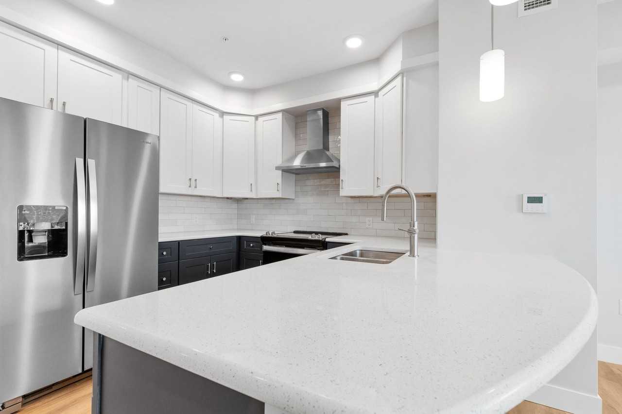 Casa Lou Cardenas - Photo 4 of 37