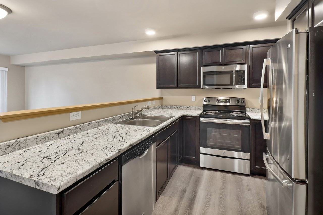 Tremezzo Apartments - Photo 2 of 50