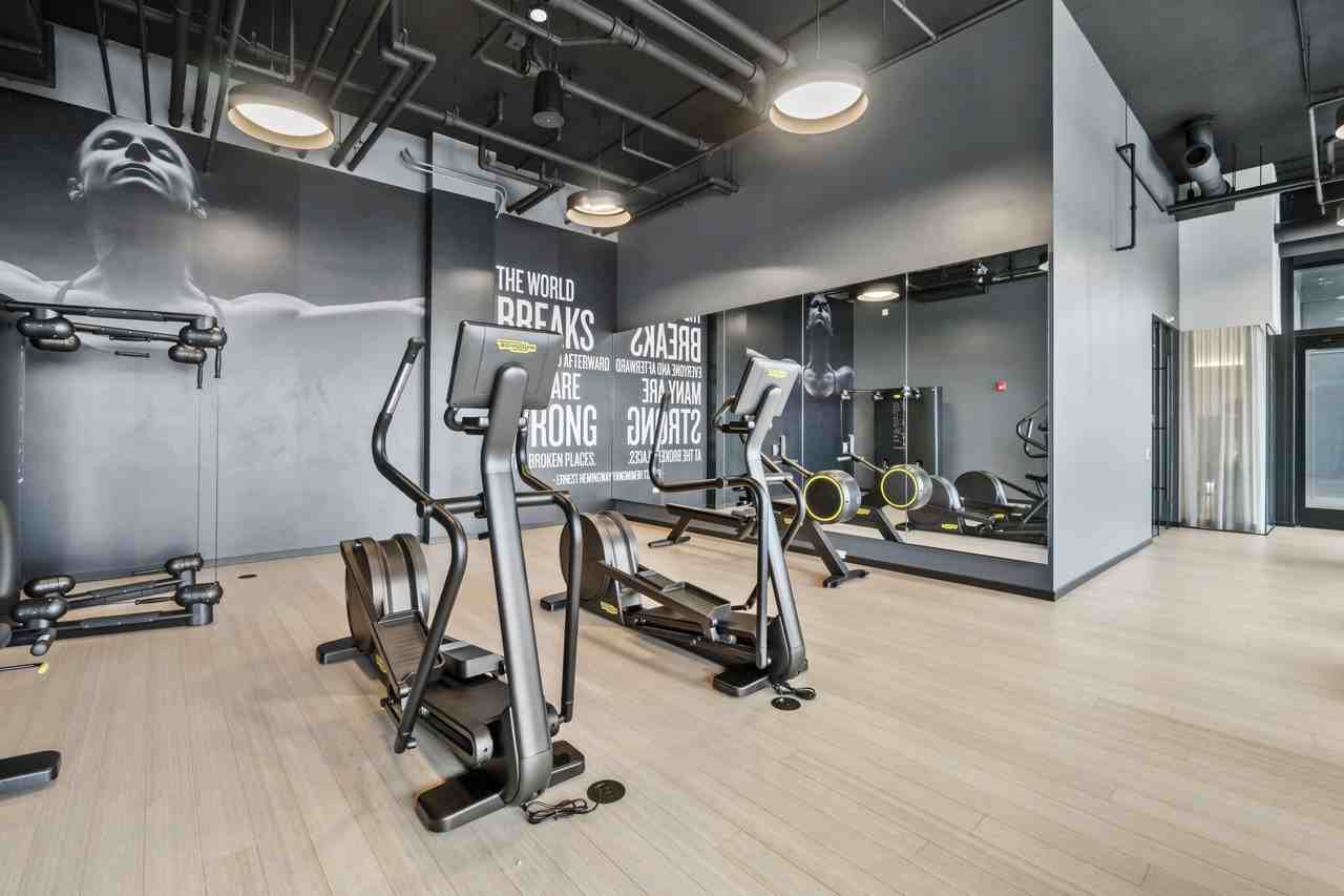 1400 W Randolph St - Photo 7 of 25